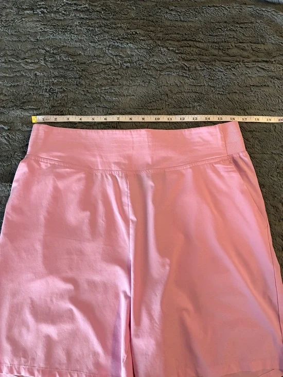 Women's Pink Performance Shorts Yoga Feminine Sporty Spring Athleisure - Picture 10 of 10